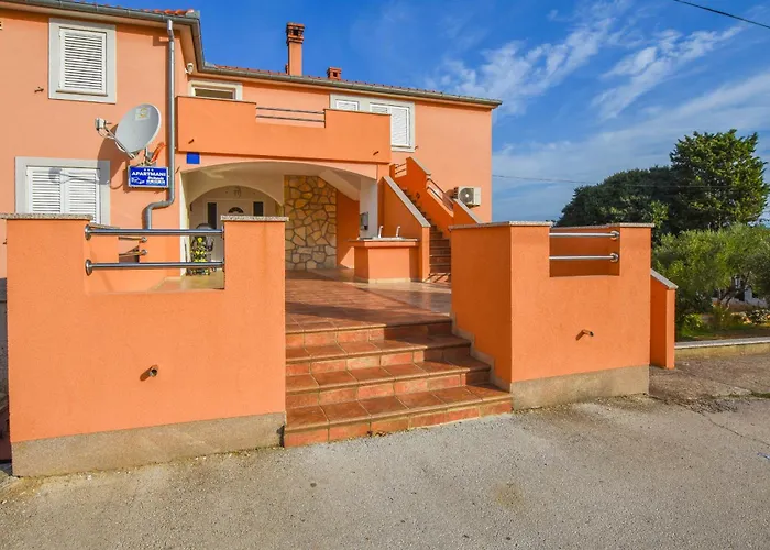 Apartment Mihaela *
