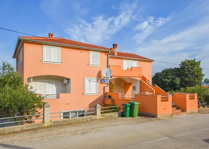 Apartment Mihaela *